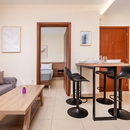 Gaia 3 - 5 Min To Beach Apartment